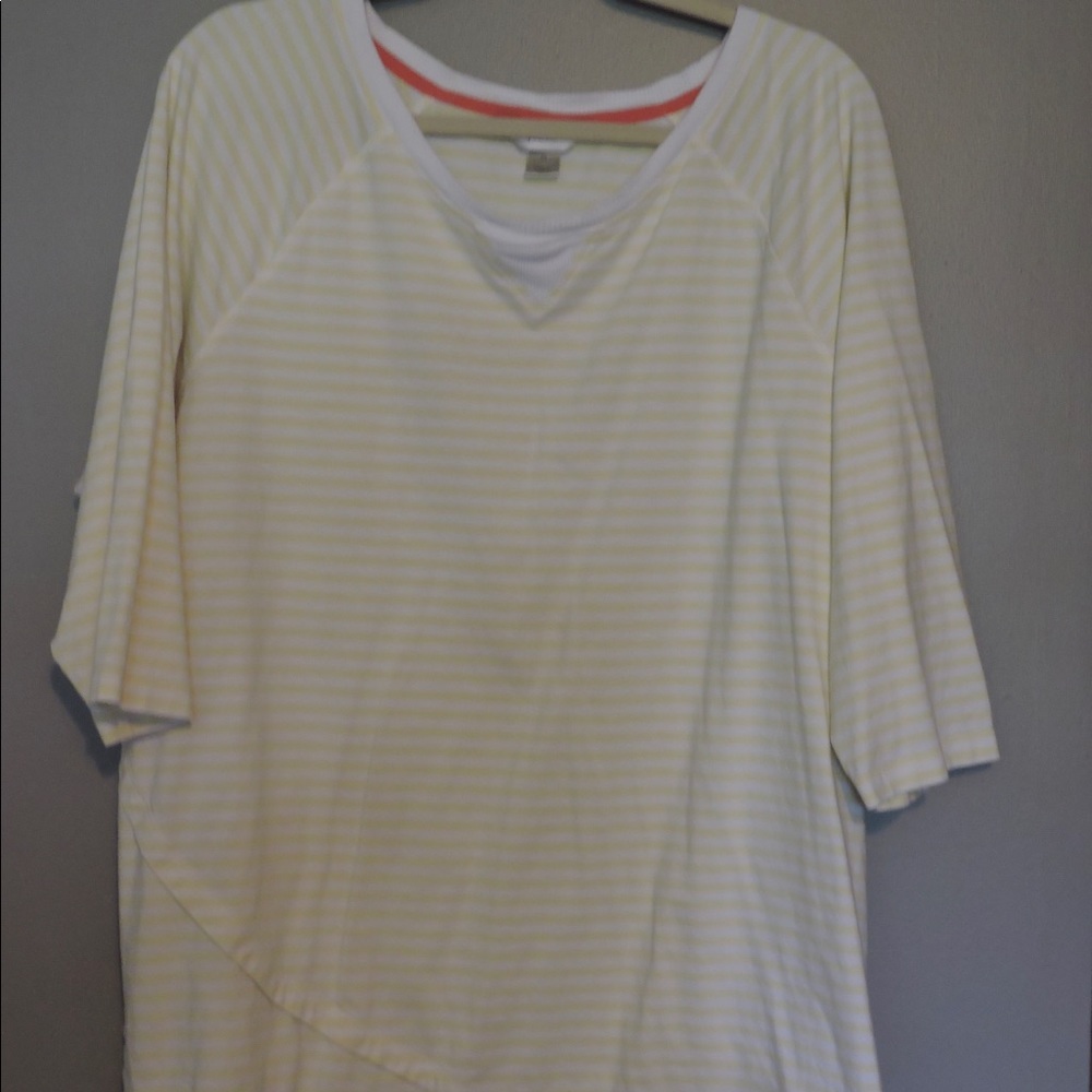 3/4 sleeve t-shirt